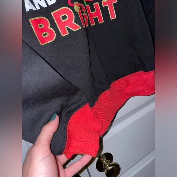 Ugly Sweater - Picture 3 of 5